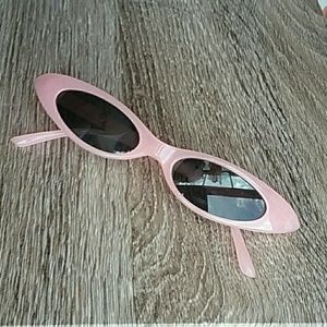Baby pink retro shades